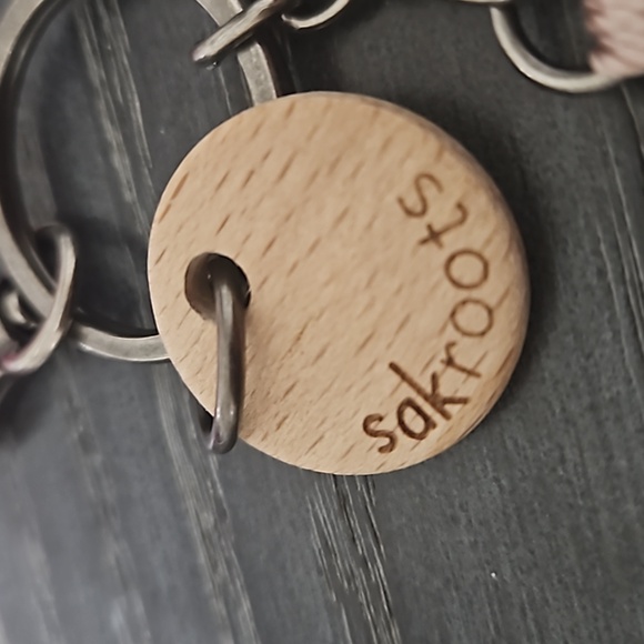 Sakroots Sea Turtle Key Chain - Picture 2 of 3